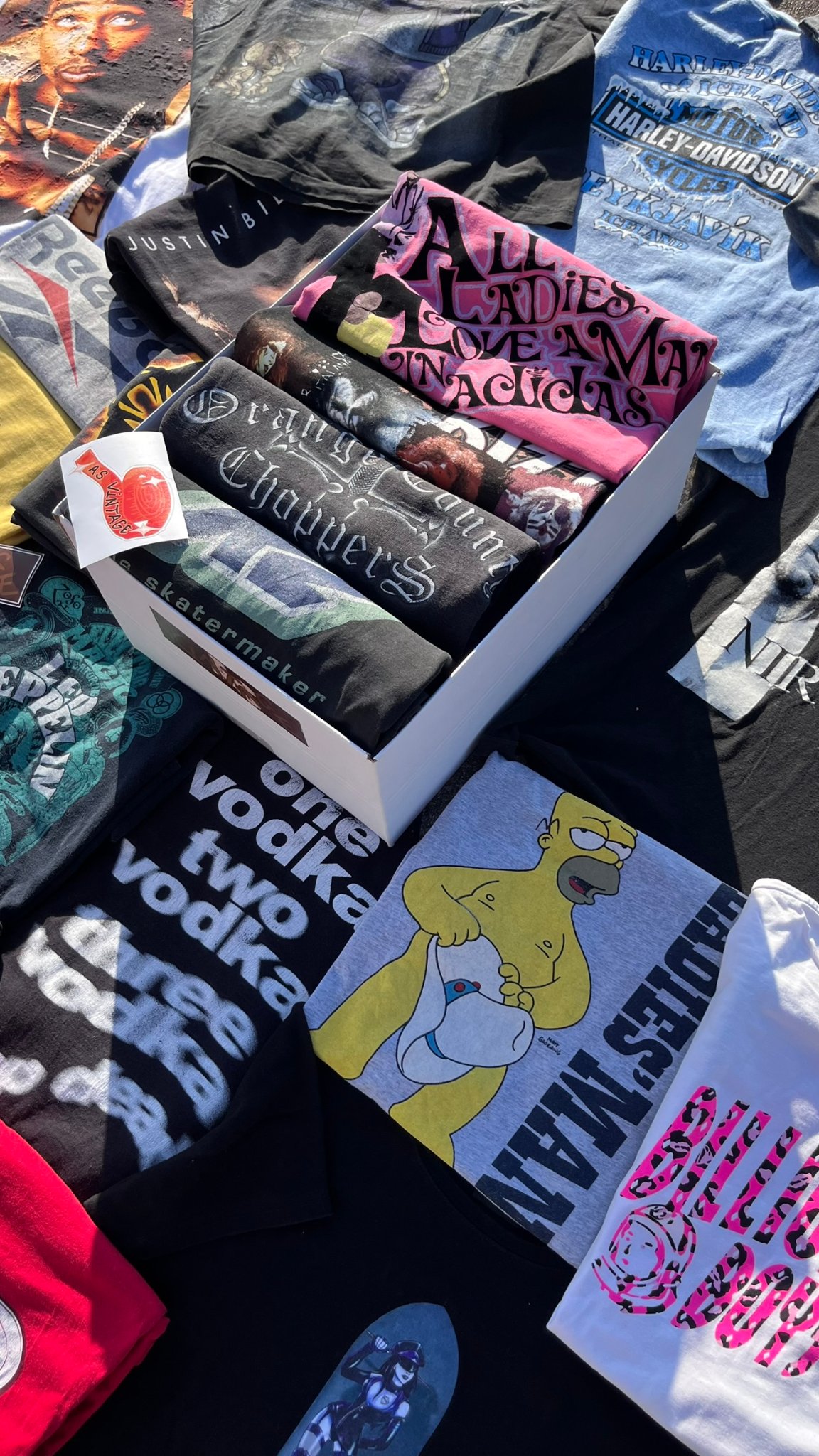 TSHIRT BOX